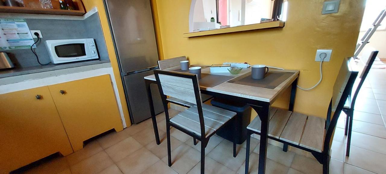 Le Barcares Logement Climatise Pour 6 Personnes, Draps Et Serviettes Non Fournis Air-Conditioned Accommodation For 6 People, Sheets And Towels Not Provided Alojamiento Con Aire Acondicionado Para 6 Personas, Sabanas Y Toallas No Incluidas Kültér fotó