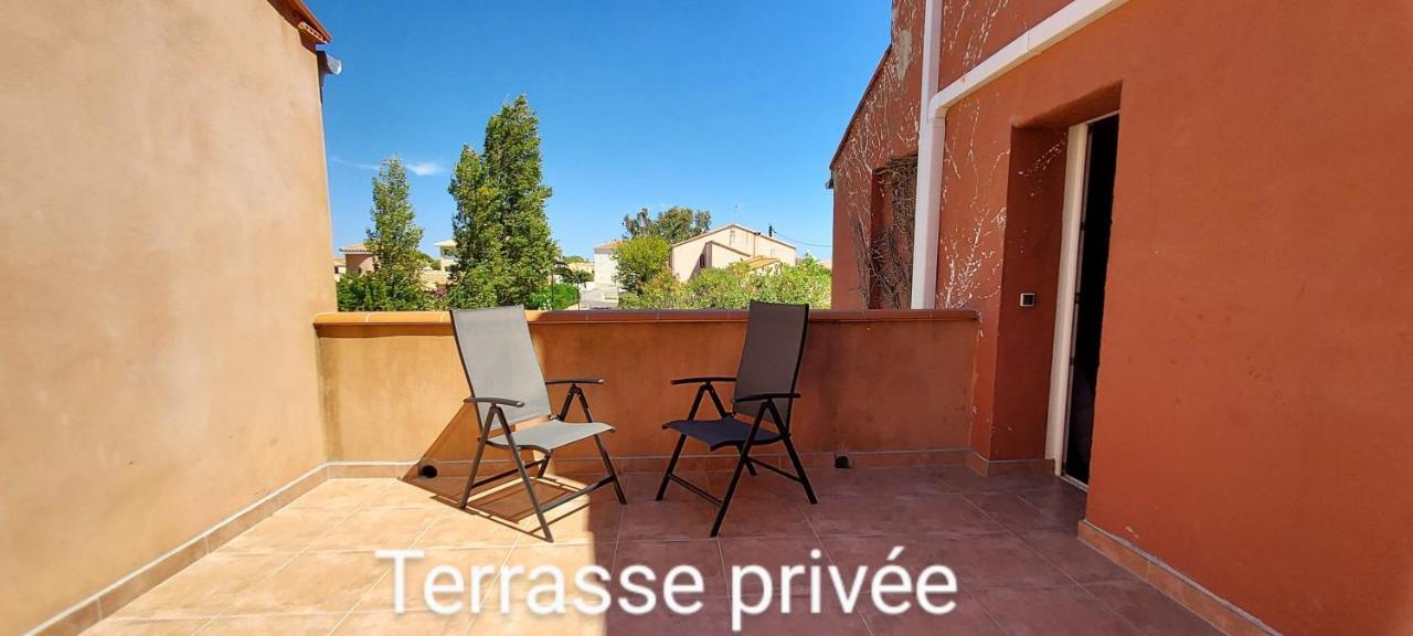 Le Barcares Logement Climatise Pour 6 Personnes, Draps Et Serviettes Non Fournis Air-Conditioned Accommodation For 6 People, Sheets And Towels Not Provided Alojamiento Con Aire Acondicionado Para 6 Personas, Sabanas Y Toallas No Incluidas Kültér fotó