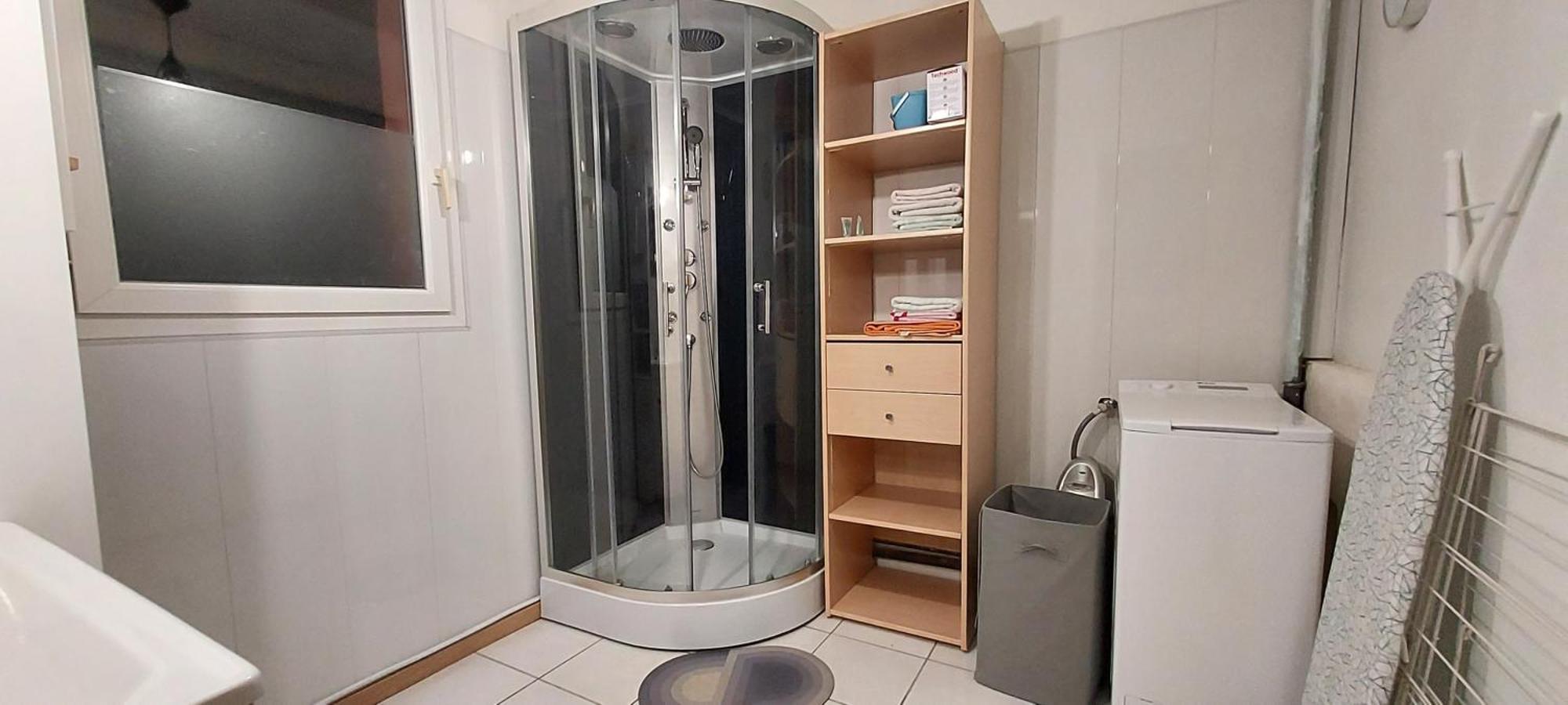 Le Barcares Logement Climatise Pour 6 Personnes, Draps Et Serviettes Non Fournis Air-Conditioned Accommodation For 6 People, Sheets And Towels Not Provided Alojamiento Con Aire Acondicionado Para 6 Personas, Sabanas Y Toallas No Incluidas Kültér fotó